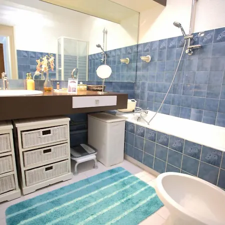 Апартаменты Location Trois Pieces Avec Piscine